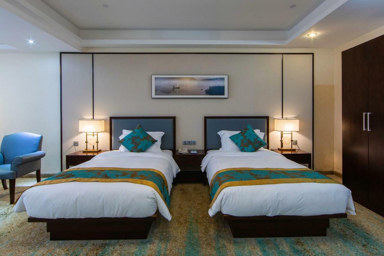 Guangzhou Seaman Club Hotel Exterior photo